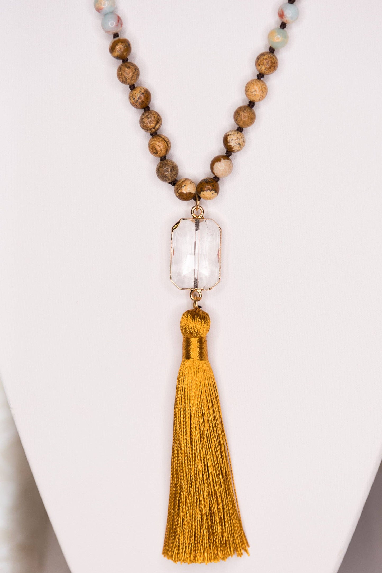 Tama Necklace Empire Beige