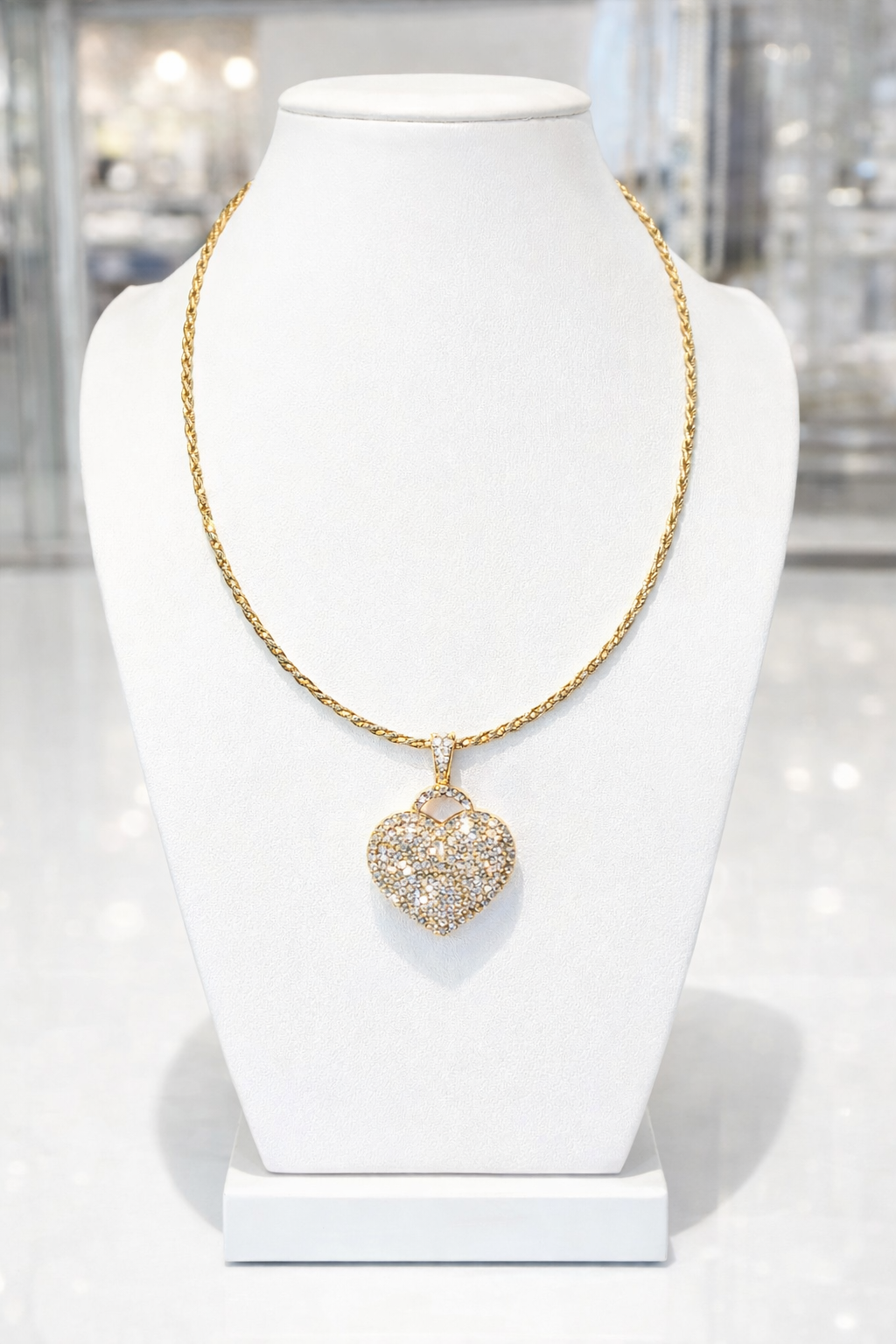 Bellissima Luxe Heart Necklace