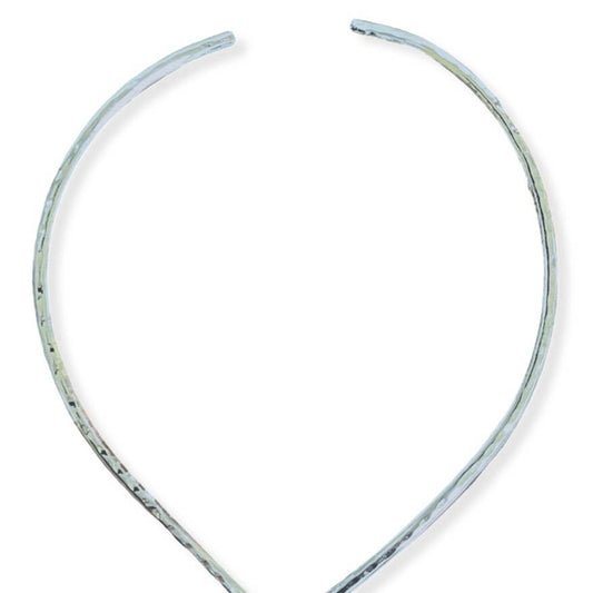 Choker Necklace V Shaped Hammered Alpaca Silver One Size