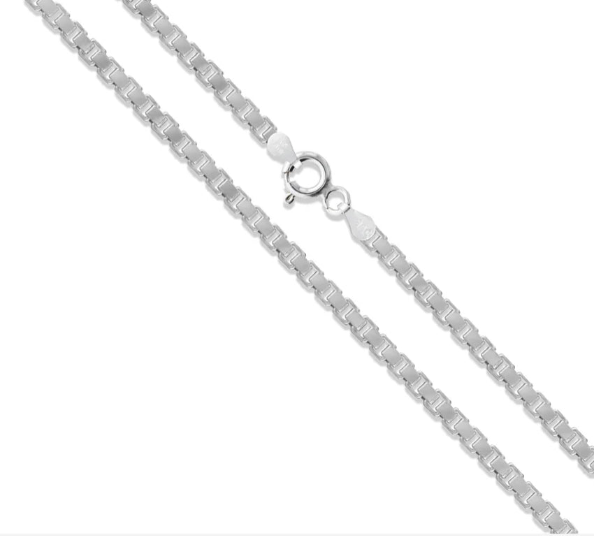 .925 Sterling Silver 2.4mm Diamond-Cut Box Chain