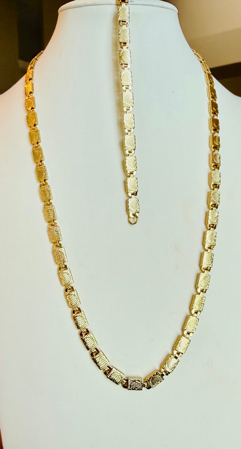 Regal Link Luxe Necklace /Bracelet Set