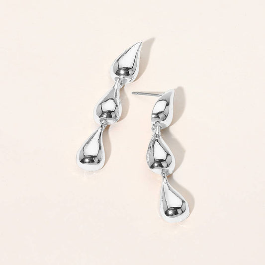 Metal Teardrop Link Drop Earrings
: Silver