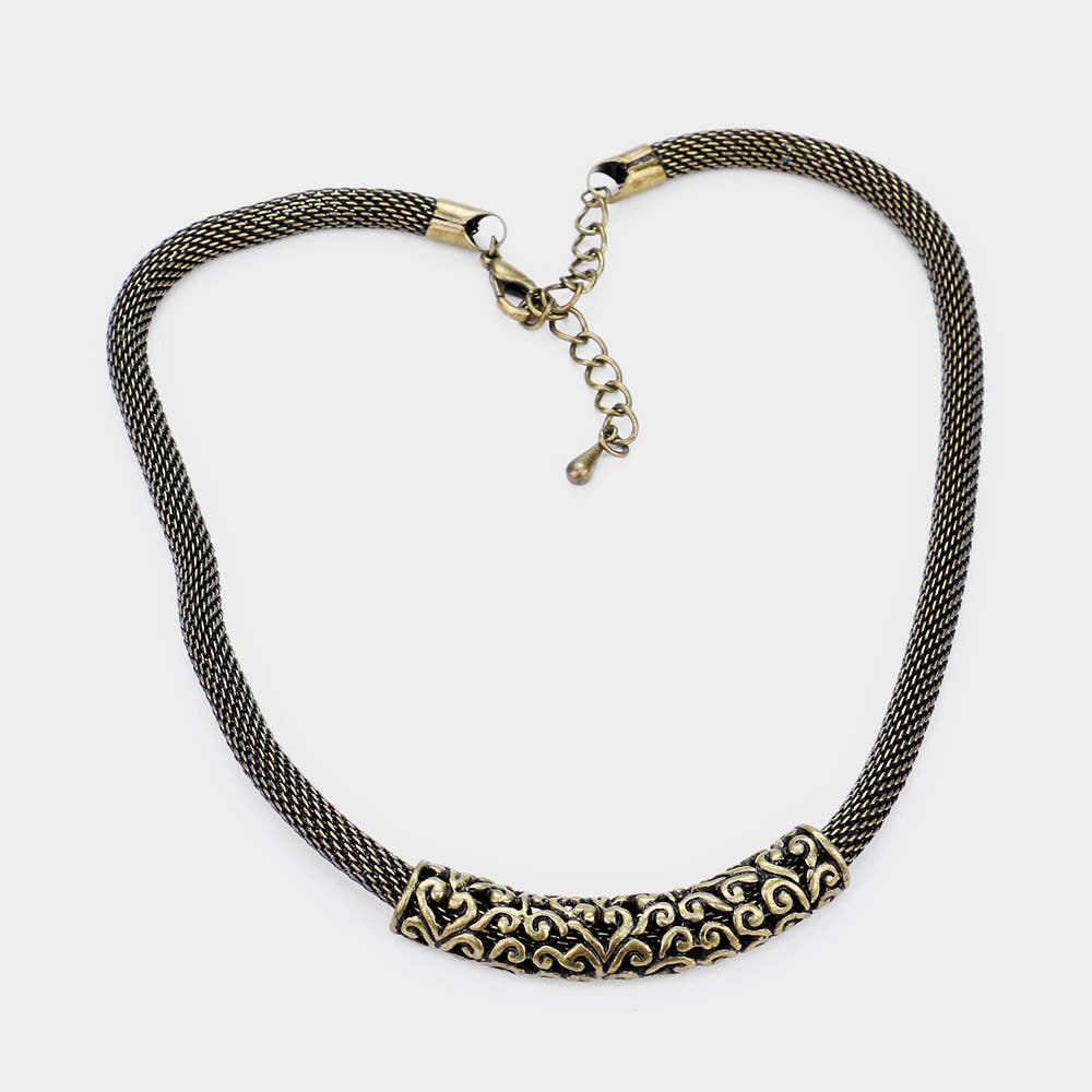 Embossed Metal Mesh Chain Necklace: Antique Silver