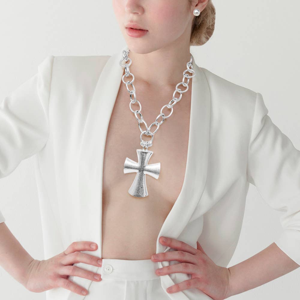 Chunky Matte Metal Cross Pendant Pointed Chain Necklace: Gold