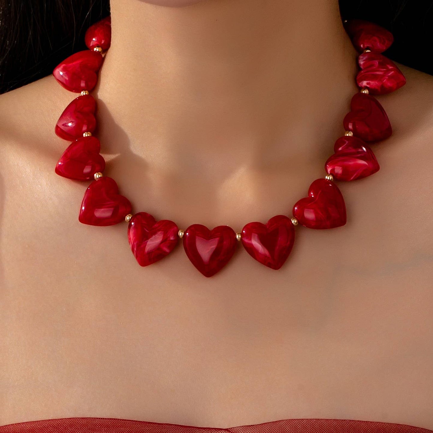 LARGE HEART SHAPE BEADED NECKLACE | 80N92654: Red