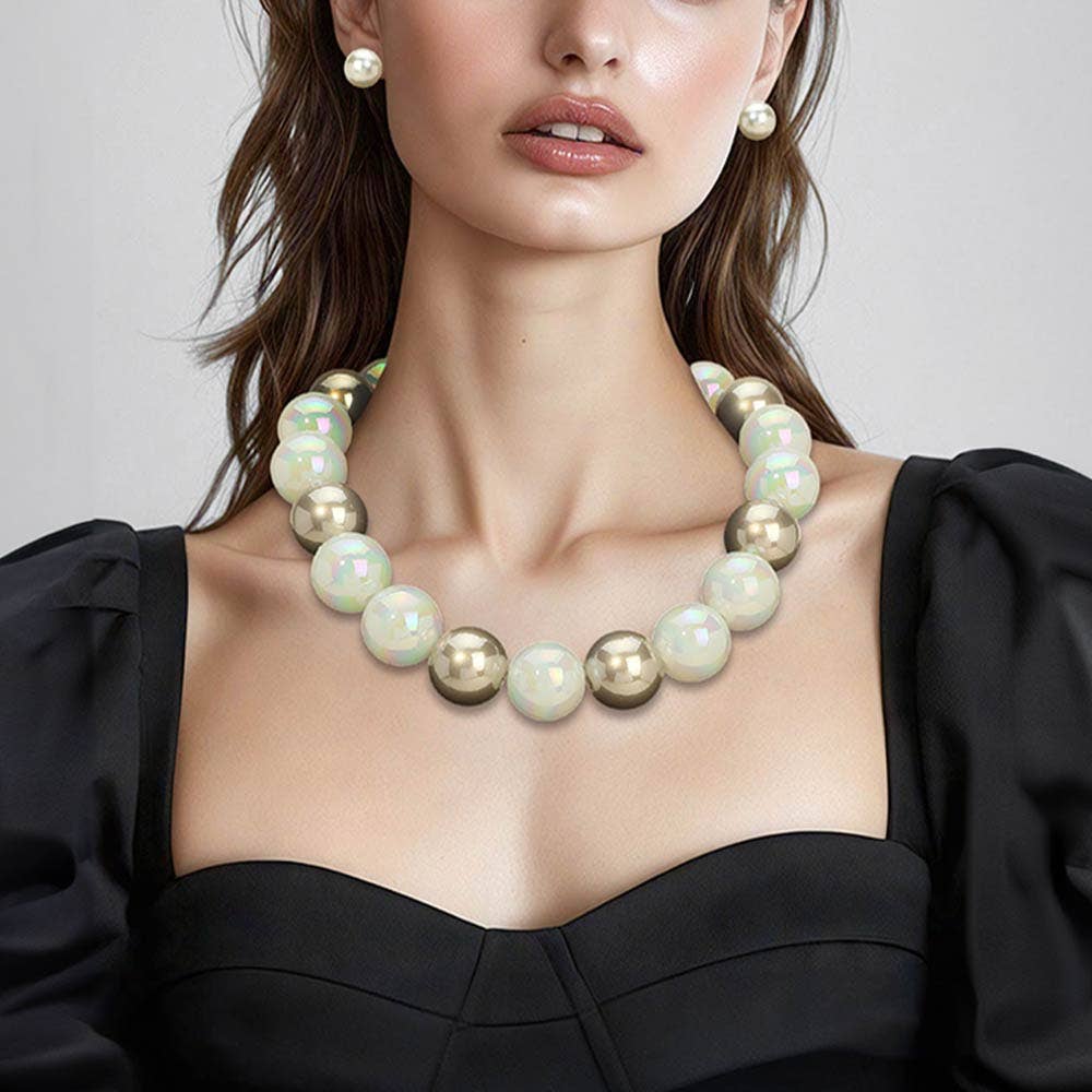 Chunky Ball Beaded Statement Necklace: Brown,White